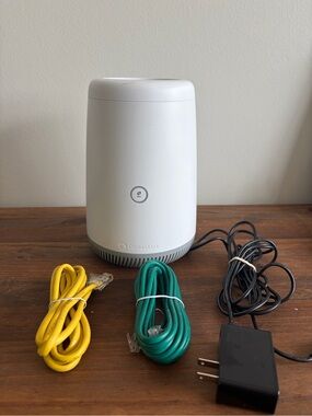 CenturyLink C4000BG Bonded DSL WiFi Router-Modem with Power and Ethernet Cords